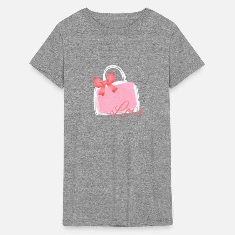 chic pink bag: love in every detail