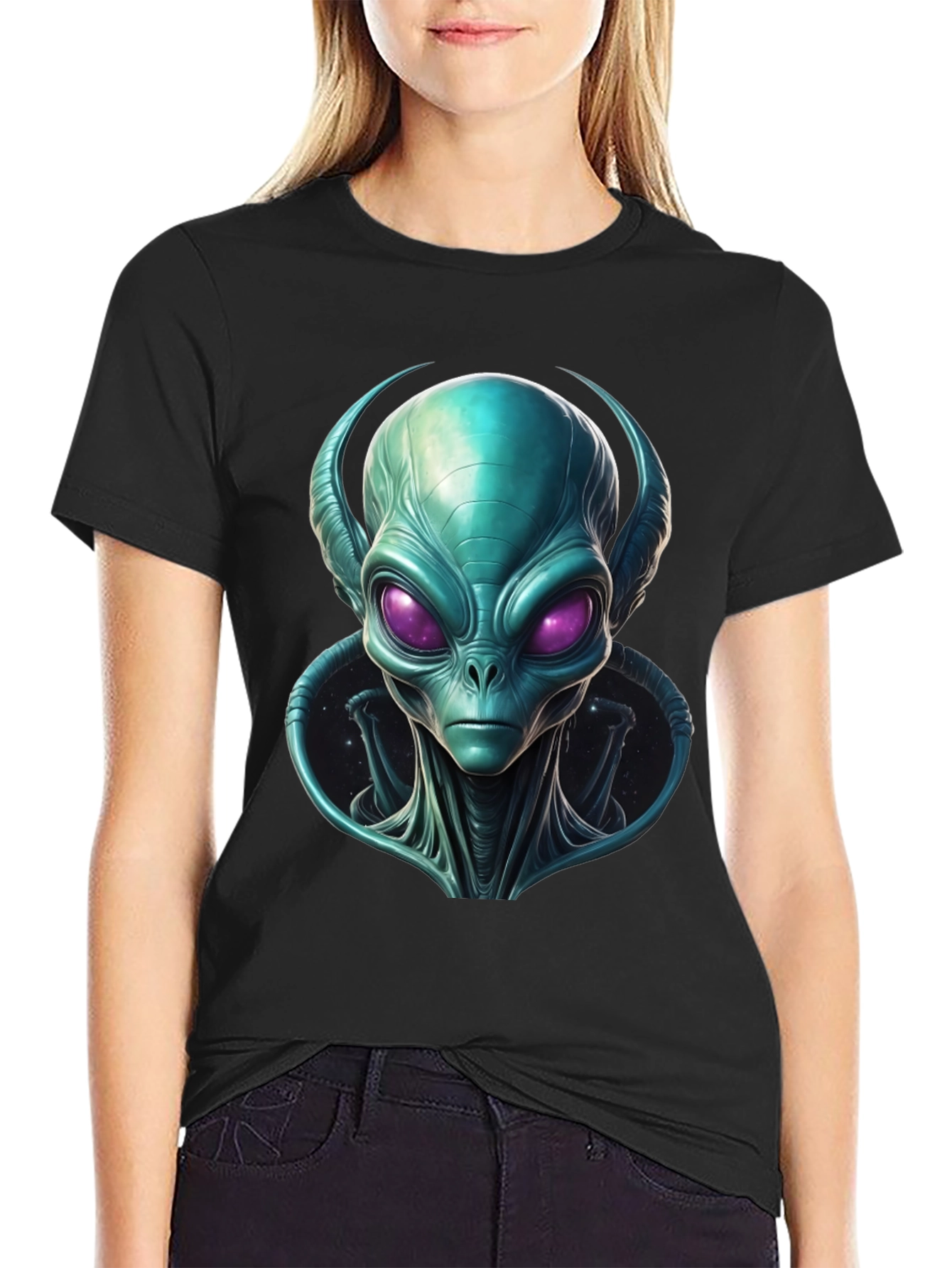 Alien Head Graphic T-Shirt - Sci-Fi Design