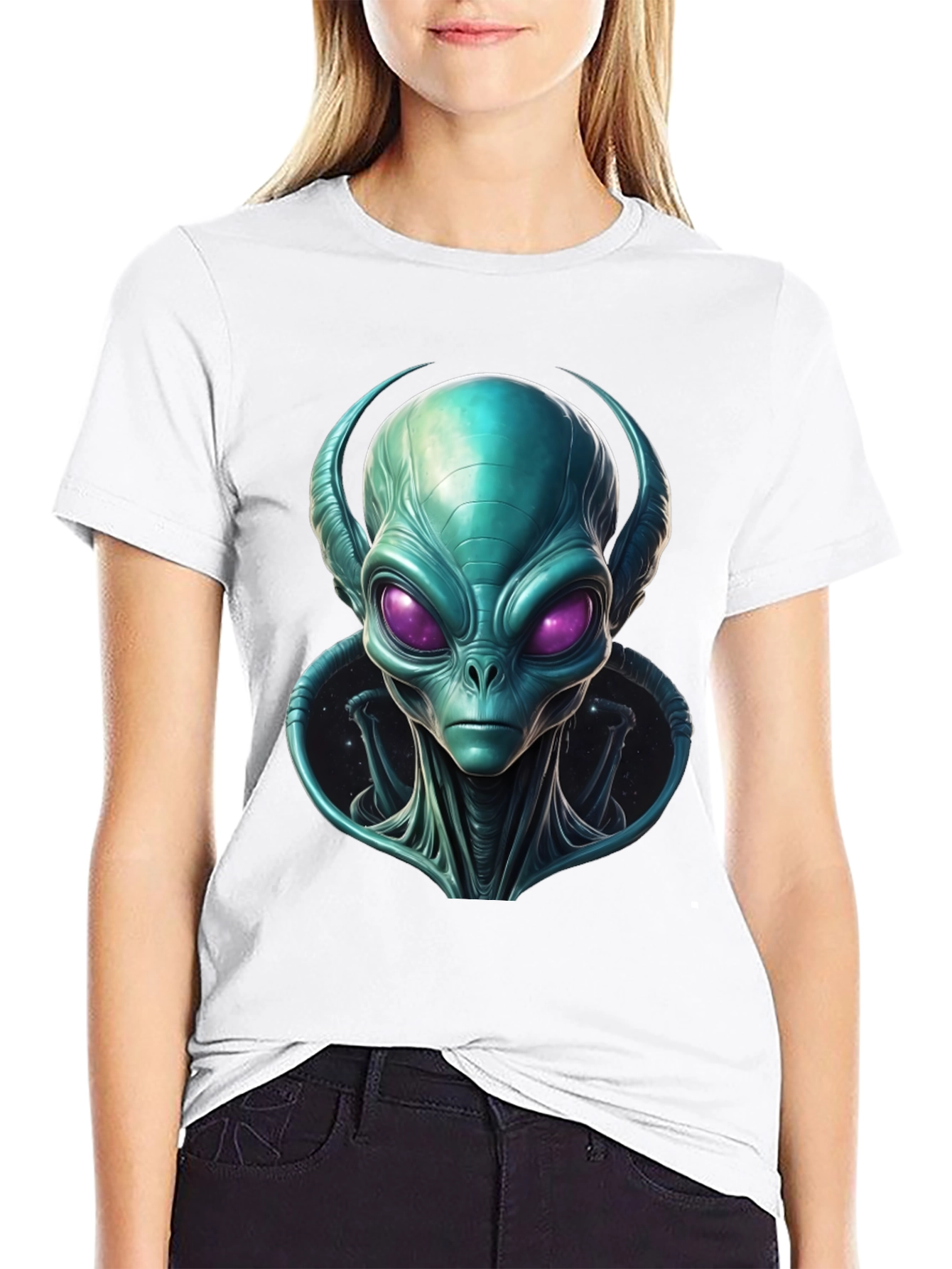 Alien Head Graphic T-Shirt - Sci-Fi Design