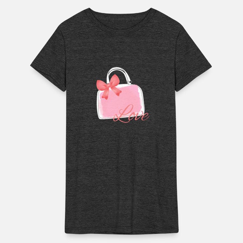 chic pink bag: love in every detail