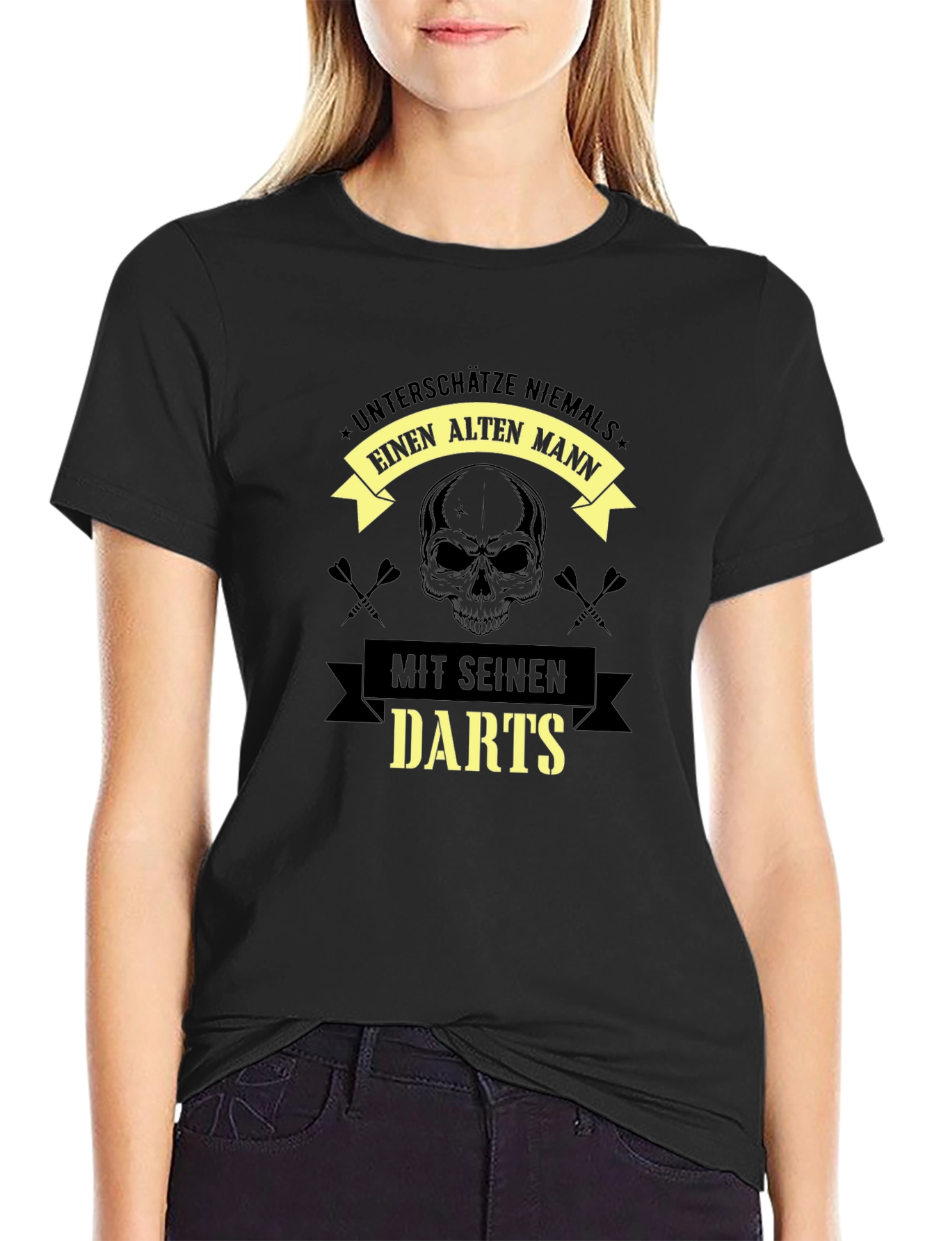 Unterschatze Niemals Alten Mann Darts T-Shirt
