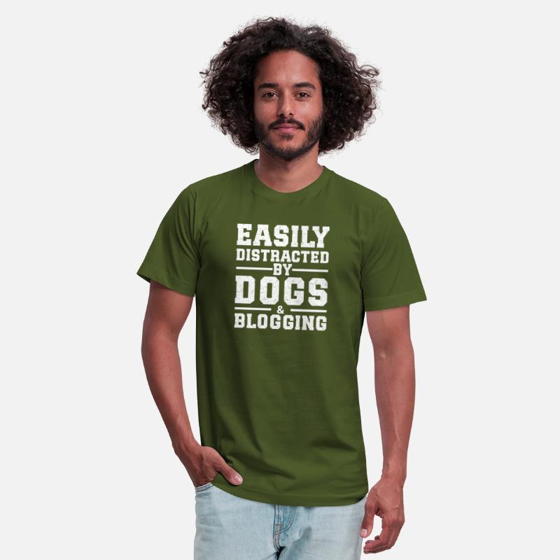 Easily Distracted By Dogs & Blogging