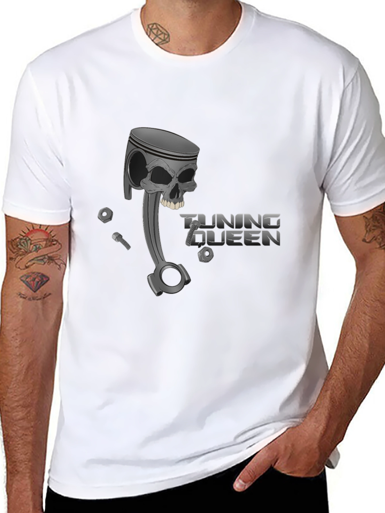 Tuning Queen Black Graphic Tee