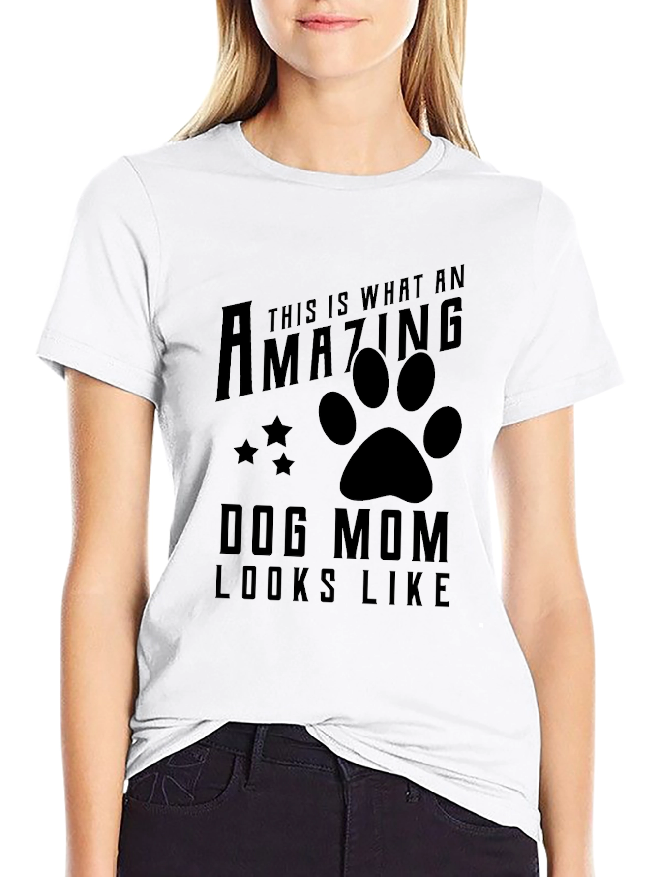 Amazing Dog Mom T-Shirt - Black Graphic Tee