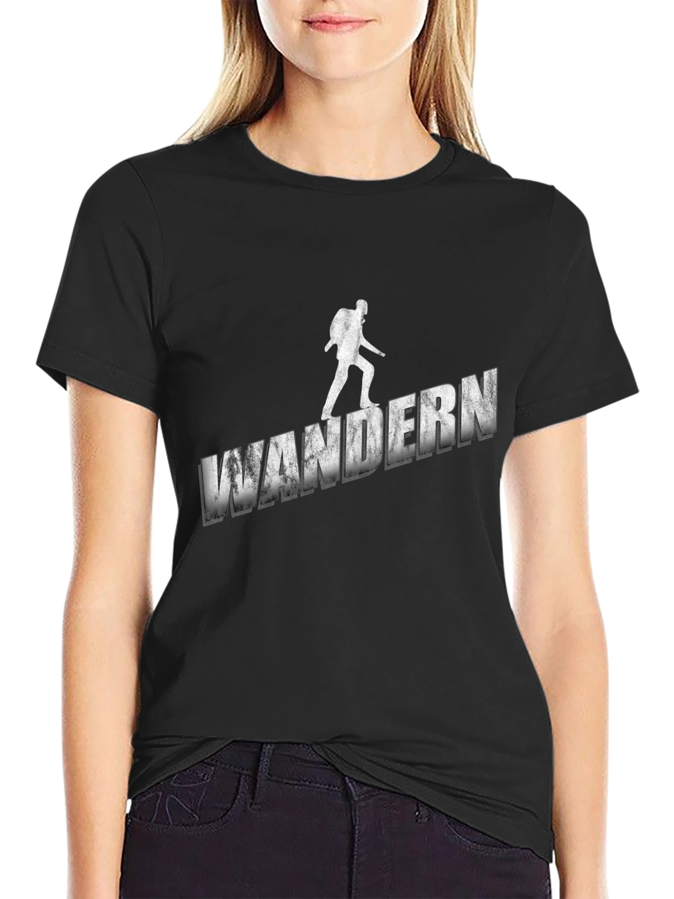 Wandern Graphic Tee - Adventure Awaits