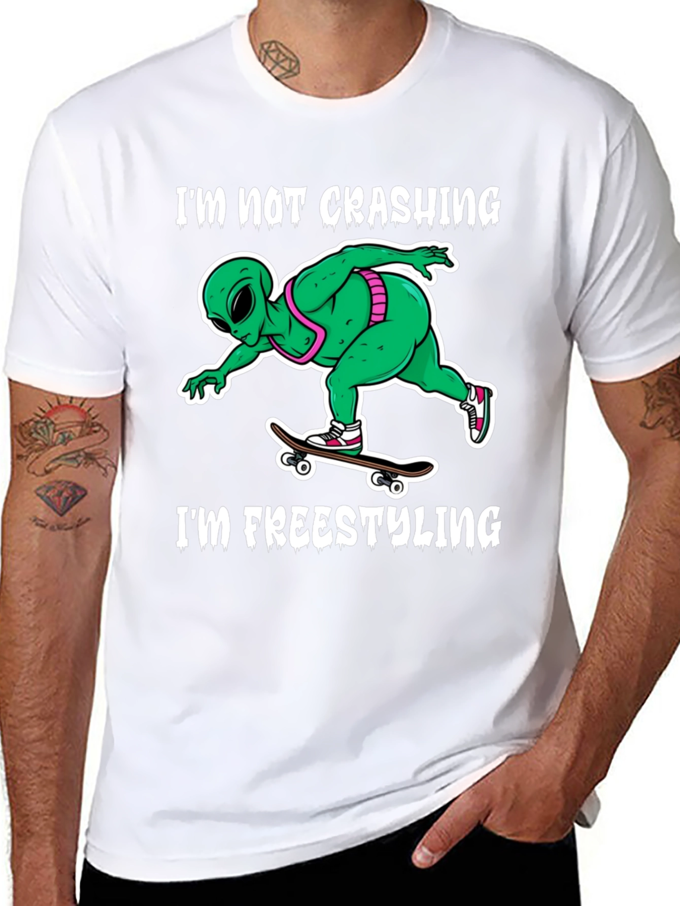 Alien Freestyling Skateboard T-Shirt